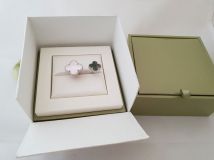 ������ �� ��� ������ Van Cleef & Arpels  Magic Alhambra