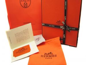 Покупаем сумки и портфели, аксессуары Hermes - одной из самых известных французских брендов