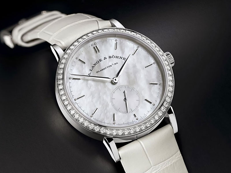 ������� A. Lange & Söhne ���������� ��� ������� ������, �����������, ��� ��������� � ������� Saxonia