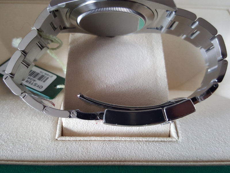 ������� ������� �������������� (�������) �� �������� ������������ ����� Rolex Explorer II 